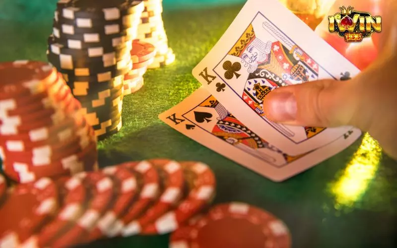 Flop, Turn, River trong Poker là gì?